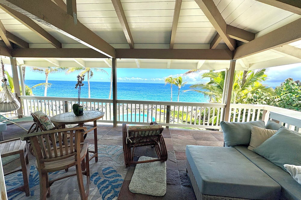Keaau House | Mermaid’s Lookout WOW the views! Ocean Front, full lanai, heated pool & AC.