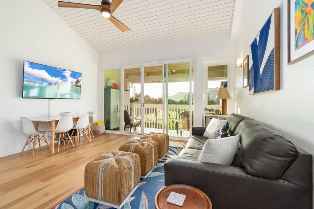 Kahuku Condo | Pu'uhonua Kai ~ Oceanside Refuge