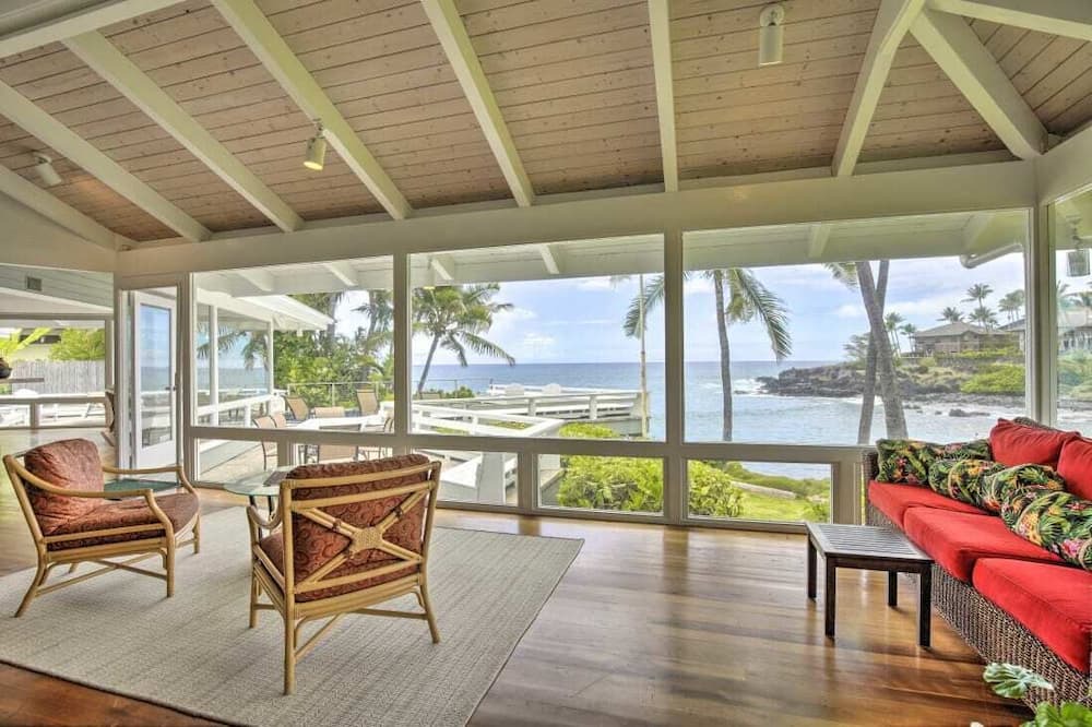 Keauhou House | Hale Moana | Luxury Oceanfront Kona Vacation Rental with Pool