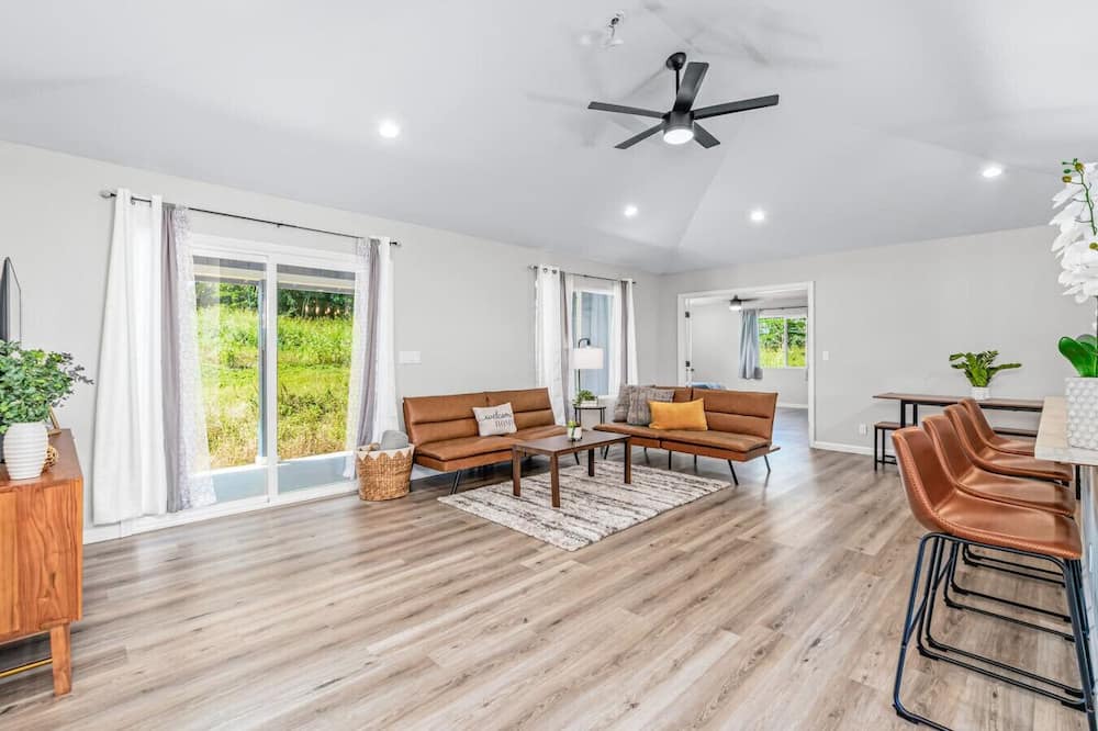 Keaau House | Garden View Home for Families Near Shipman Beach