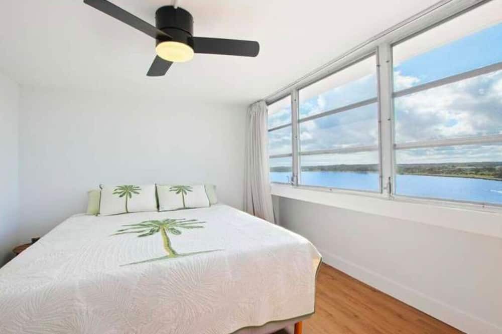 Hilo Condo | Penthouse Paradise 2 Bedroom Apartment on the water, overlooking Hilo Bay!
