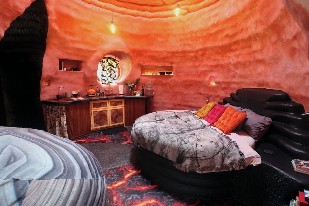 Glenwood House | Stay Inn a Volcano on a Volcano