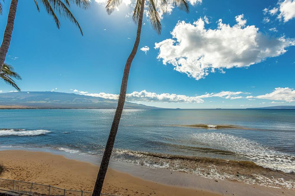 Maalaea Condo | Oceanfront Bliss Pool & Stunning Views Hono Kai C3