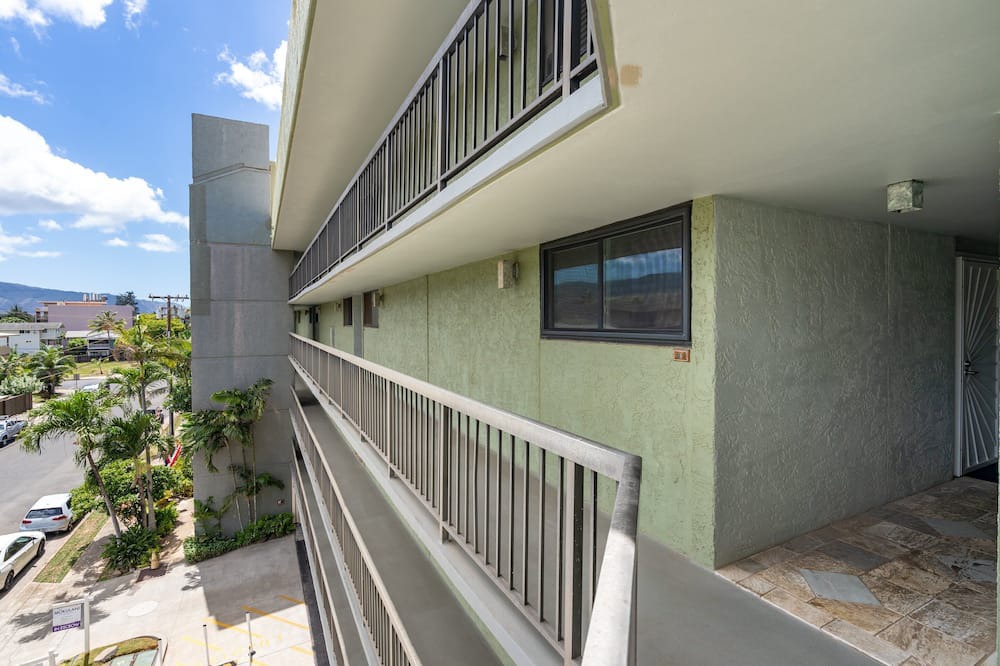 Mokuleia Condo | Sunset Shores - Waialua Oceanfront Retreat - 90 Day Rental
