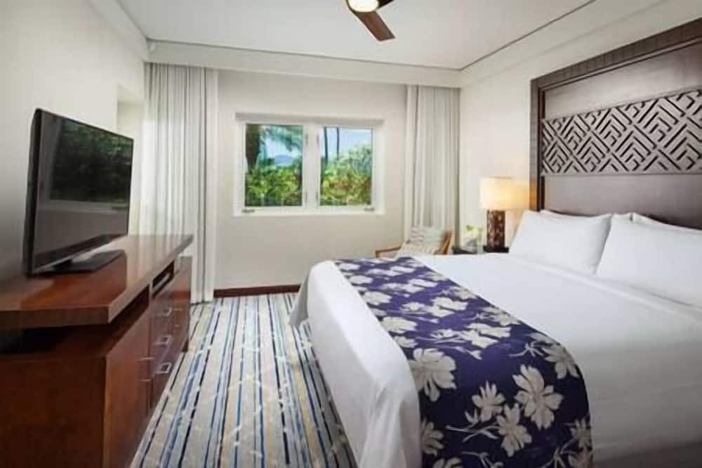 Lihue Hotel | 2 Marriott-Kauai Lagoons Resort, Beachfont