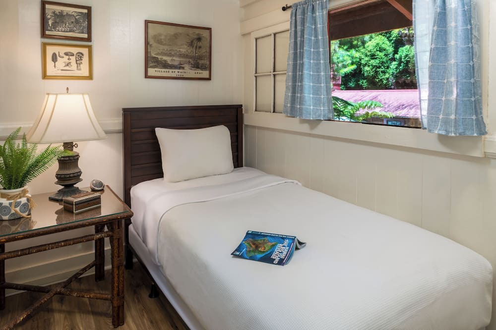 Volcano Cottage | Volcano Village Family Cottage