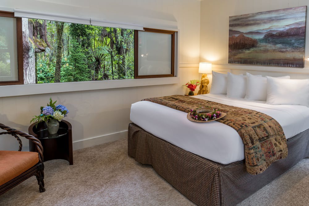 Volcano Cottage | Romantic Volcano Village Cottage