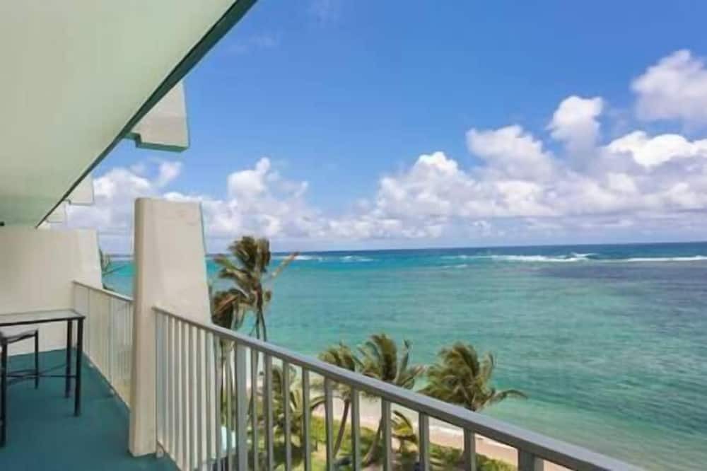 Punaluu Apartment | Aloha Beachside Getaways 3