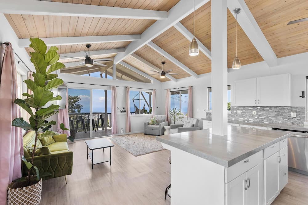 Kalaoa House | Kona Oceanview Retreat: 2 Hot Tubs, Game Room-15 Min To Beach