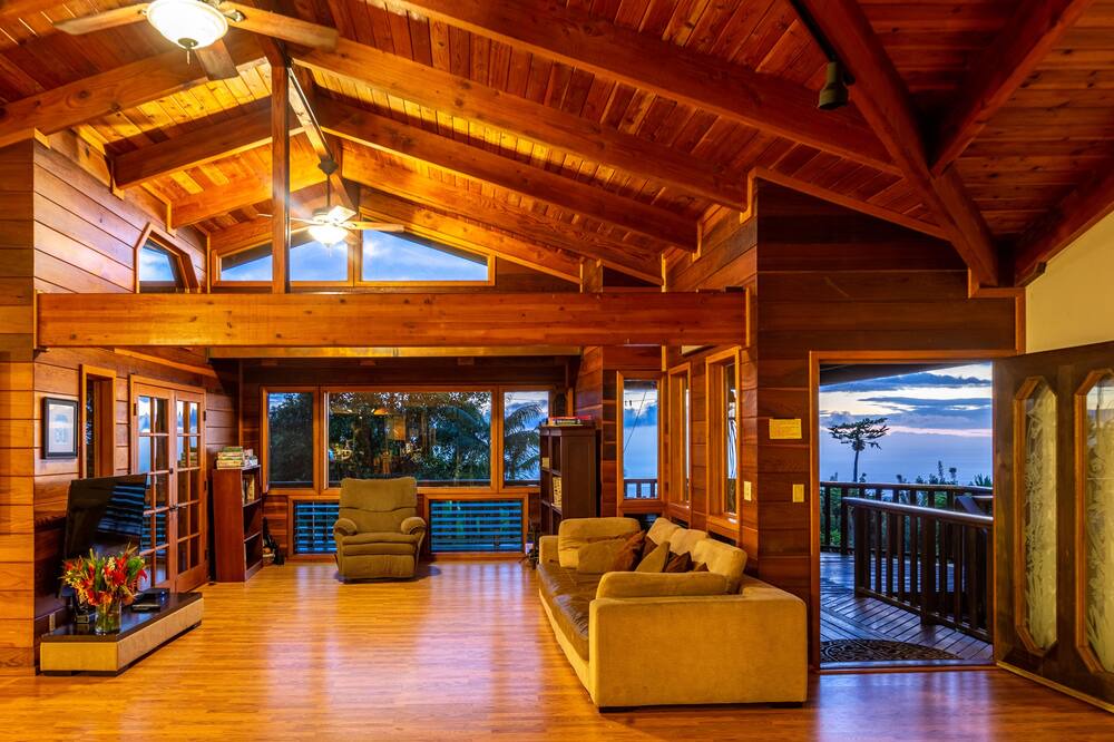 Kalaoa House | VERY PRIVATE, expansive ocean VIEWS, close to BEST BEACH