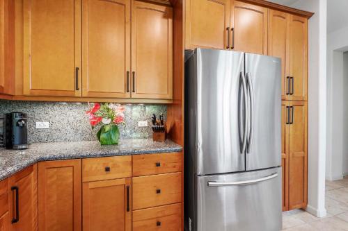 Kamuela House | Discover Mauna Lani Fairways 801: Family-Friendly Retreat
