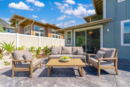 Makaha Valley House | Kalo Homes - Moana Beach Cottage