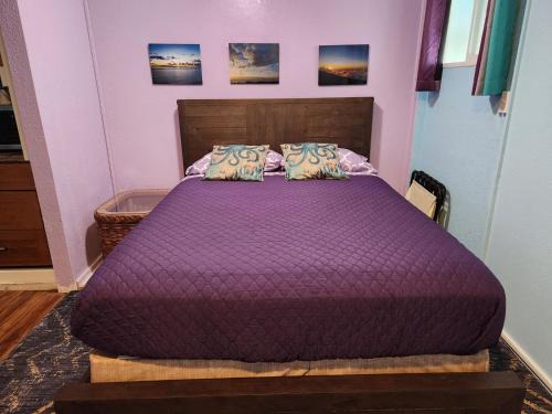 Wailuku Apartment | Heart of Wailuku Queen Bed + Kitchenette