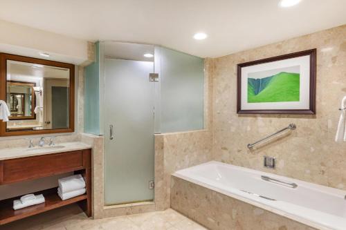 Waikoloa Resort | Hilton Grand Vacations Club Ocean Tower Waikoloa Village