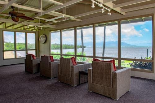 Ualapue Apartment | Wavecrest C205