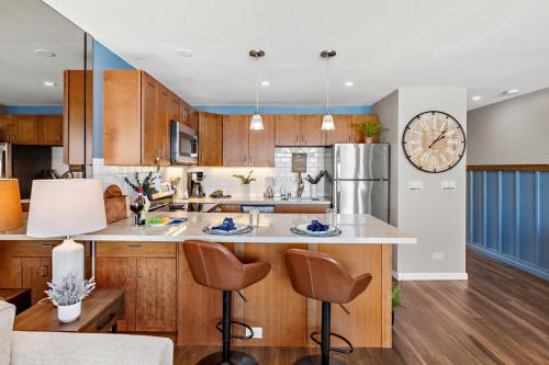 Historic Lahaina Front Street Apartment | Lahaina Roads 306