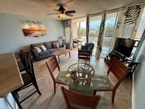 Kihei House | 2BD Kihei Condo with Ocean Views & Private Lanai -Island Surf 312