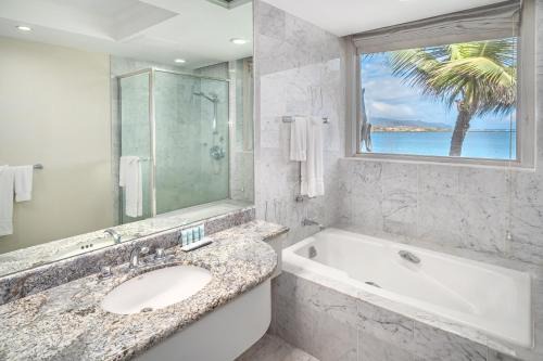 Kahului Hotel | Maui Beach Hotel