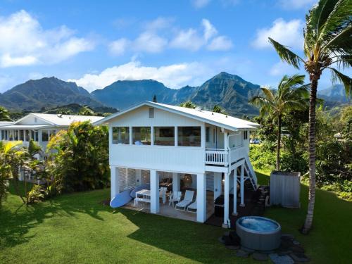 Hanalei House | Cottage One - Luxury Escape on Hanalei River