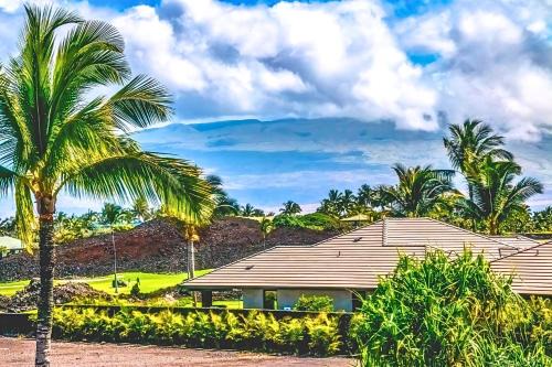 Waikoloa Apartment | Halii Kai Villas Ocean View 7 BR Sleeps 20 Great for Families Complimentary Car with 6 Nights HLI ML-3872 by KBM