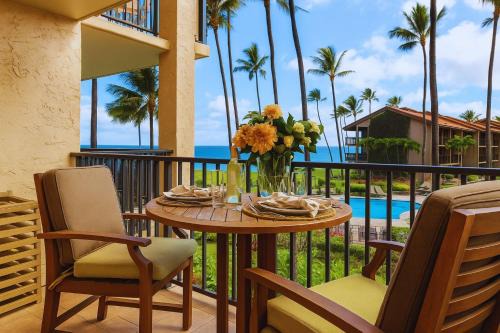 Honokowai Apartment | Papakea Oceanfront Studio Villas Complimentary Car with 6 Nights PKE-304 by KBM