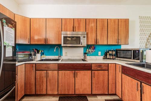 Honomu House | Heavenly Hawaii Retreat Home near Hilo and Ocean and Waterfalls