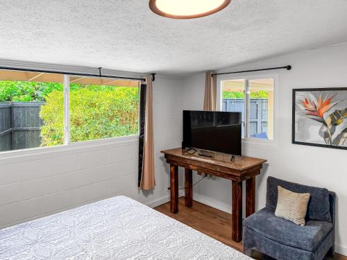 Mokuleia House | Coral Wave Cottage