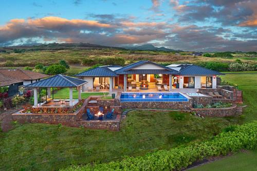 Poipu Villa | Private Luxury 6-bedroom Villa in Kukuiula, Panoramic Ocean View, Heated infinity pool, SPA, Sleep up to 22