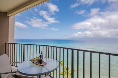 Kahana Apartment | Valley Isle Resort 1204