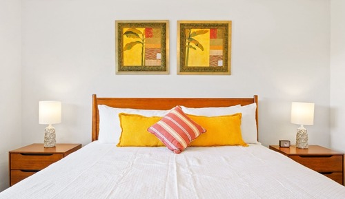 Condo, 2 Bedrooms