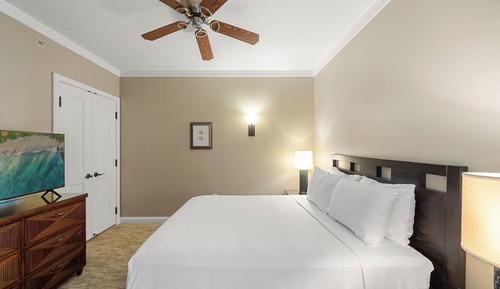 Room, 1 Bedroom (with Den)
