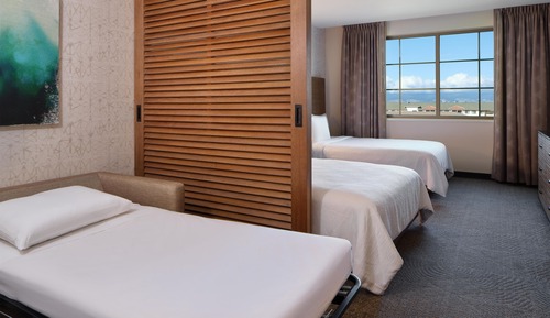 Studio Suite, Multiple Beds, Microwave