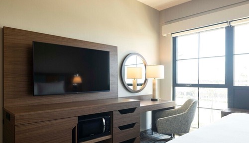 Room, 2 Queen Beds, Accessible, Bathtub (Mobility & Hearing, View)