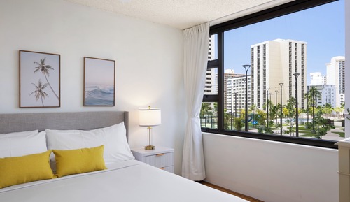 Condo, 1 Bedroom, Balcony, Partial Ocean View (0059)
