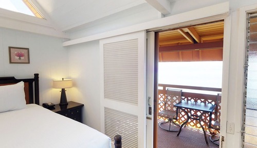 Ocean Front King