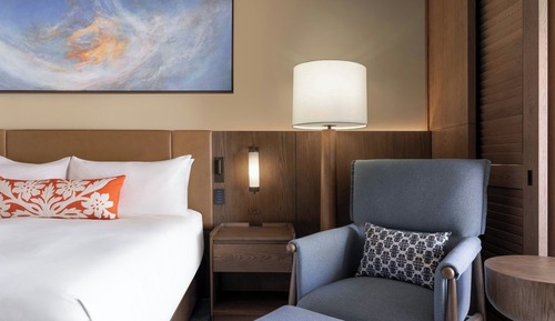 Room, 1 King Bed, Beachfront (Floor 2-4, Renovated)