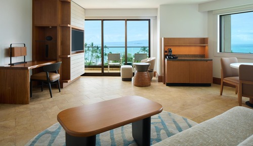 Deluxe Ocean View Suite