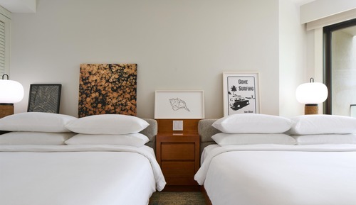 2 Queen Beds Ocean View
