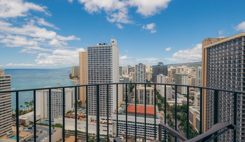 Paoakalani Ocean View, 1 King, Sofa bed, Balcony
