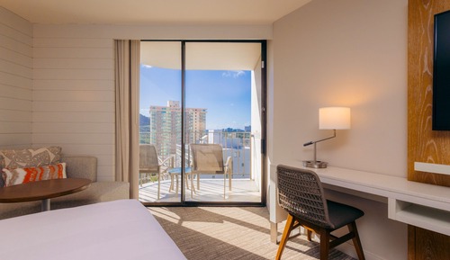Waikiki City View, 1 King, Sofa bed, Hearing Accessible