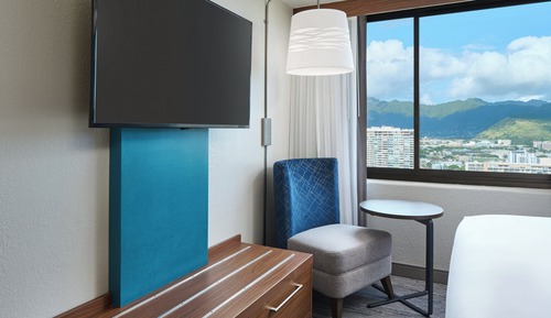 Standard Room, 1 King Bed, Accessible (Waikiki View)