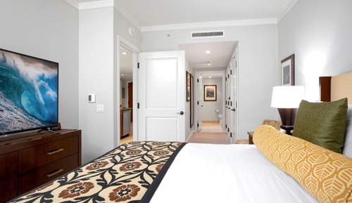 Condo (2 Bedrooms)