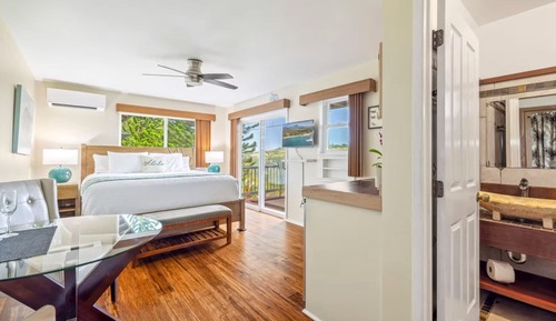 Deluxe Double Room, Lanai, Mountain View (Trade Winds)
