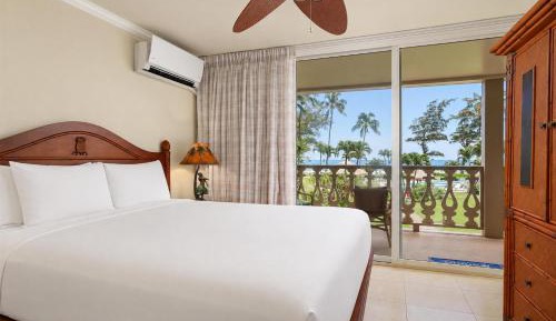 One Bedroom Panoramic Ocean View Suite