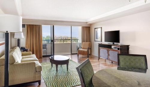 One-Bedroom King Standard Room - Ocean View