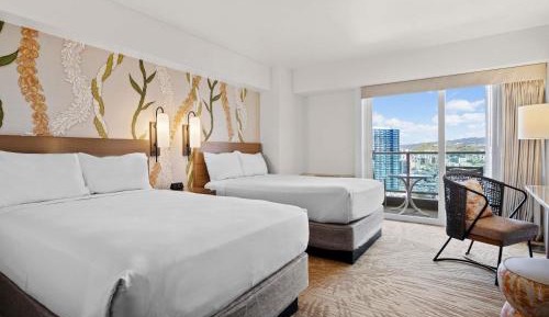 Waikiki Tower Room with City/Mountain View