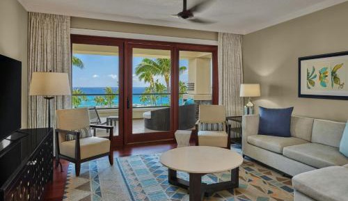 Three-Bedroom Club Premier Suite with Ocean View