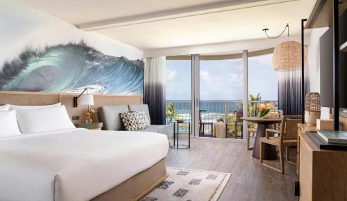 King Room with Ocean View and Non-Private Sofa Bed