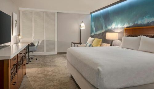 King Room with Kona Coast View and Sofa Bed
