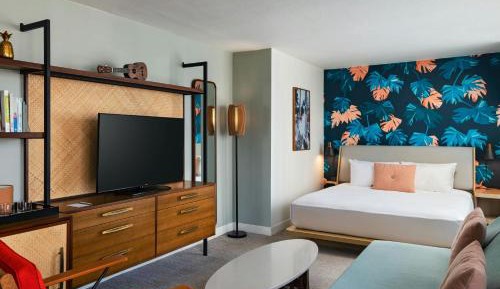 Junior Suite with King Bed, Twin Sofa Bed and Balcony